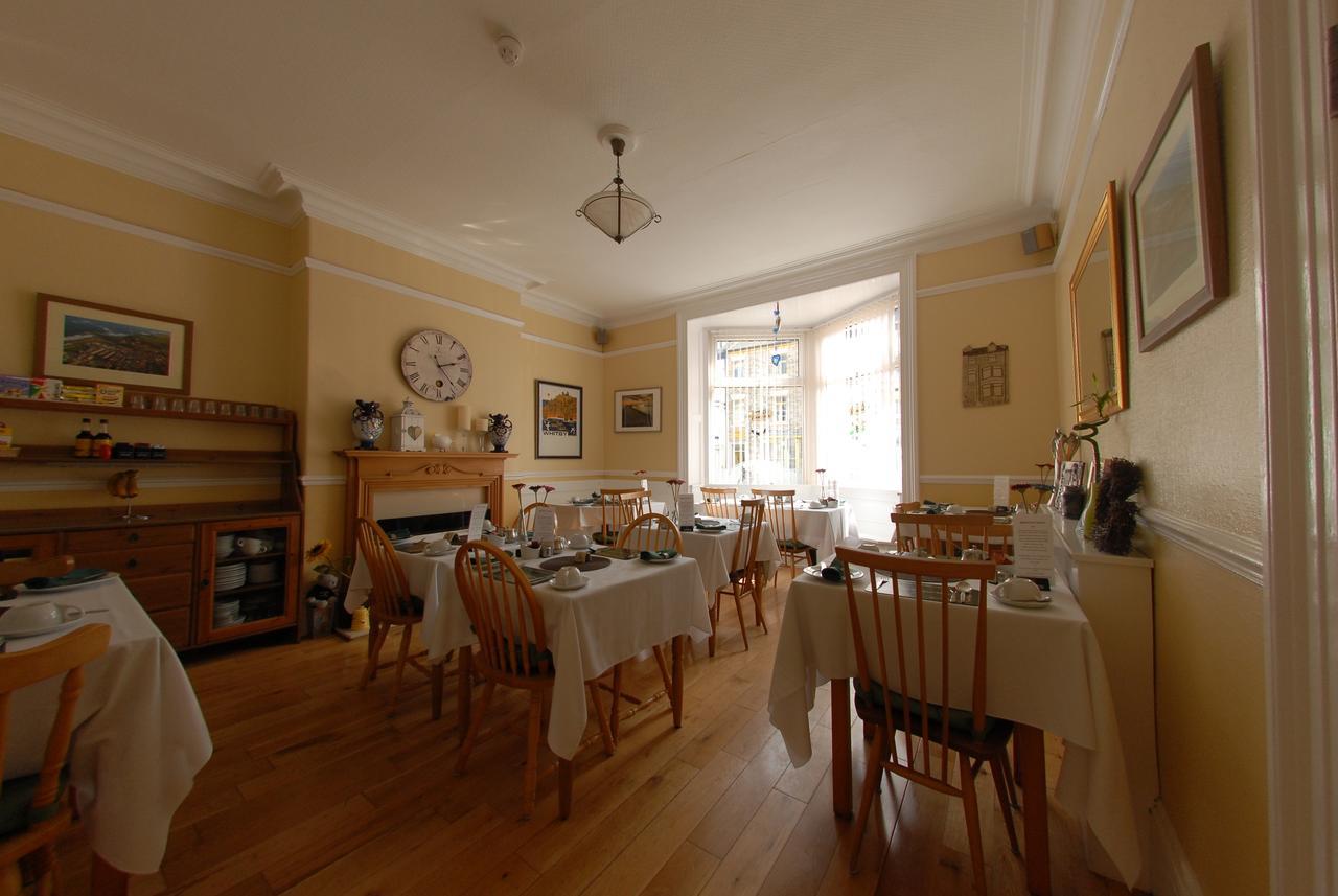 Chiltern Guest House ウィットビー エクステリア 写真