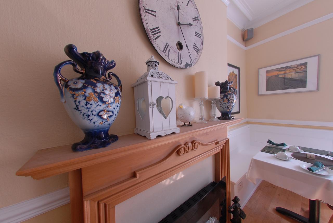 Chiltern Guest House ウィットビー エクステリア 写真