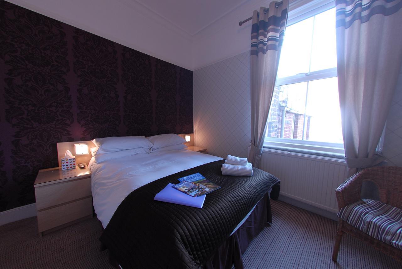Chiltern Guest House ウィットビー エクステリア 写真